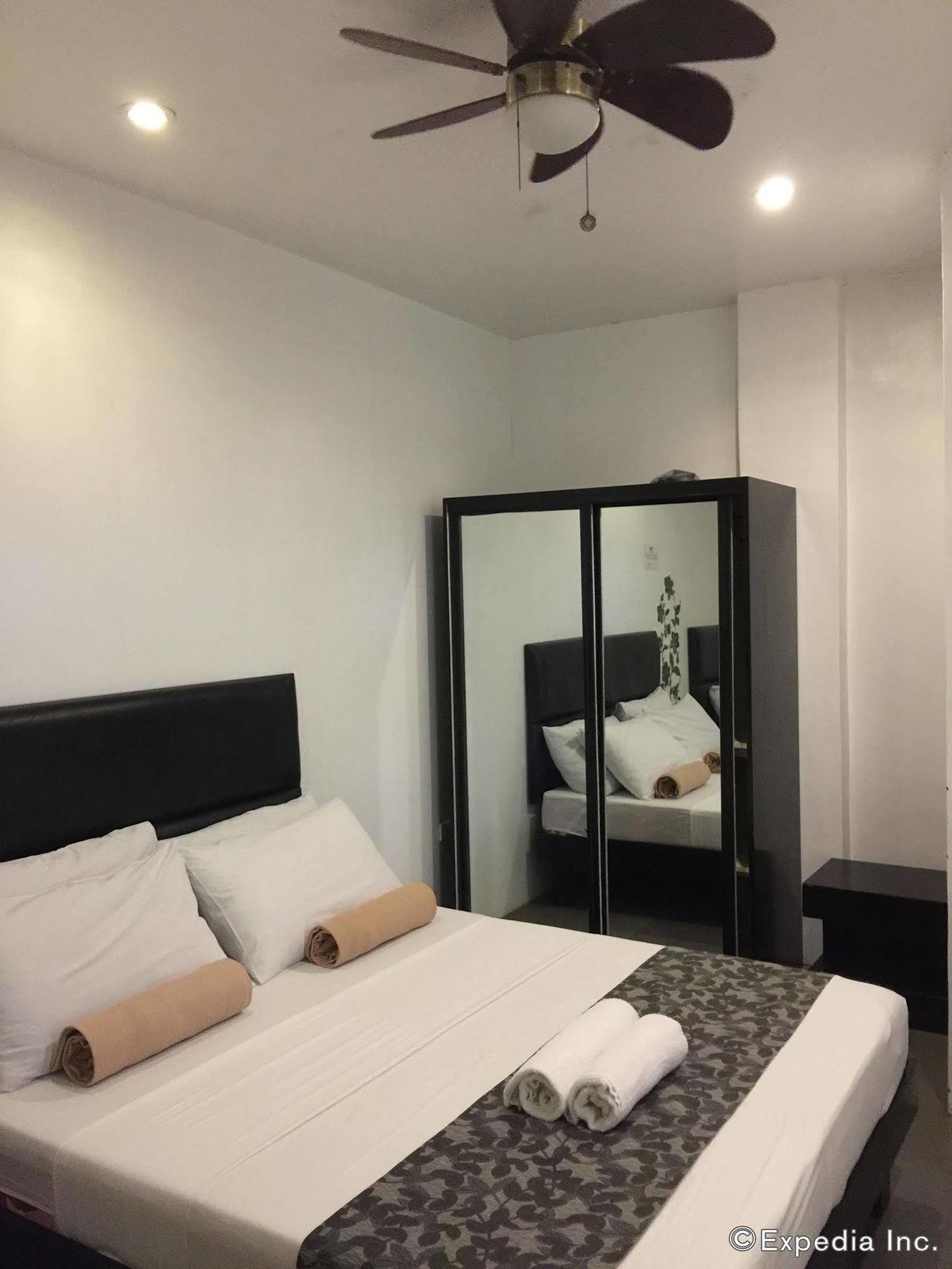 Reddoorz Micasa Lodge Coron Palawan Extérieur photo