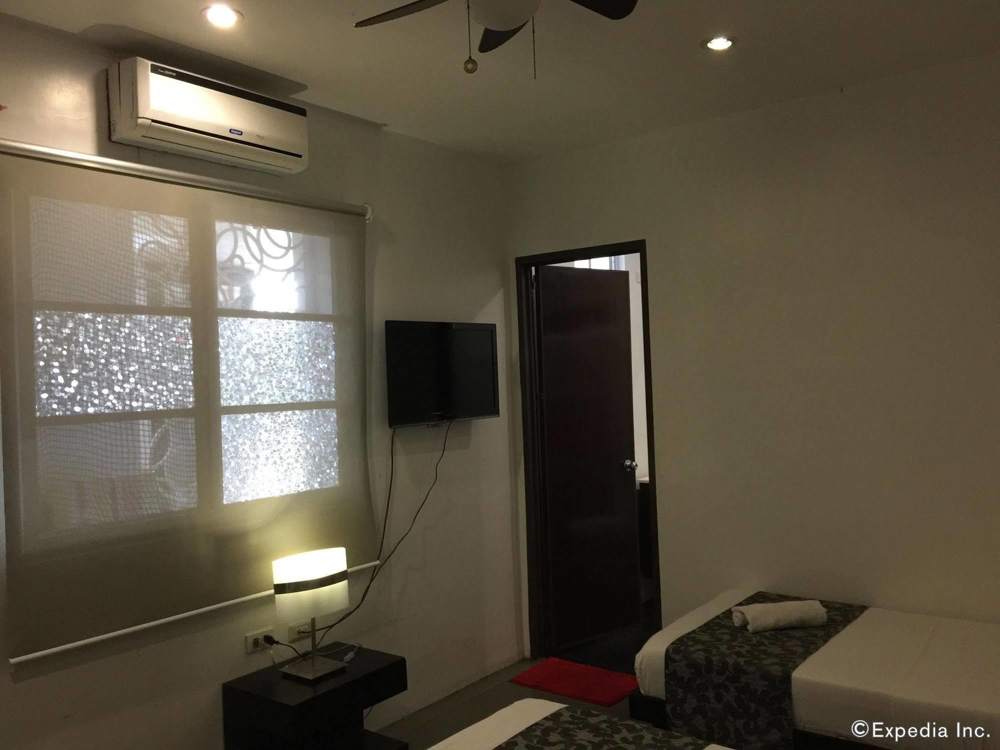 Reddoorz Micasa Lodge Coron Palawan Extérieur photo